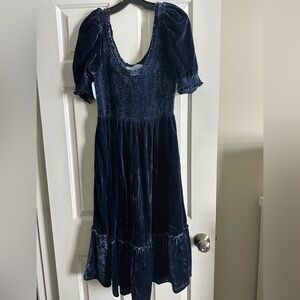 NWOT Hill House Louisa Navy Velvet Midi Dress Size L